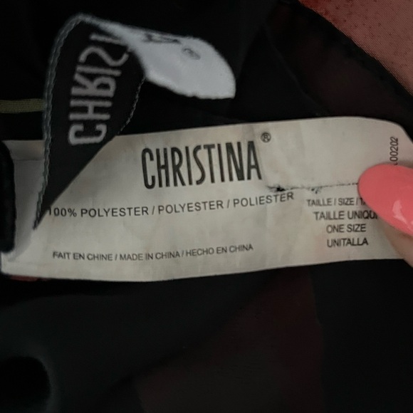 Christina/🧣Red floral scarf/ Neck scarf/ Bag scarf/ Head scarf/ 100%  polyester - Picture 6 of 9